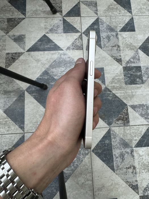 iPhone 13 на 128gb 79%