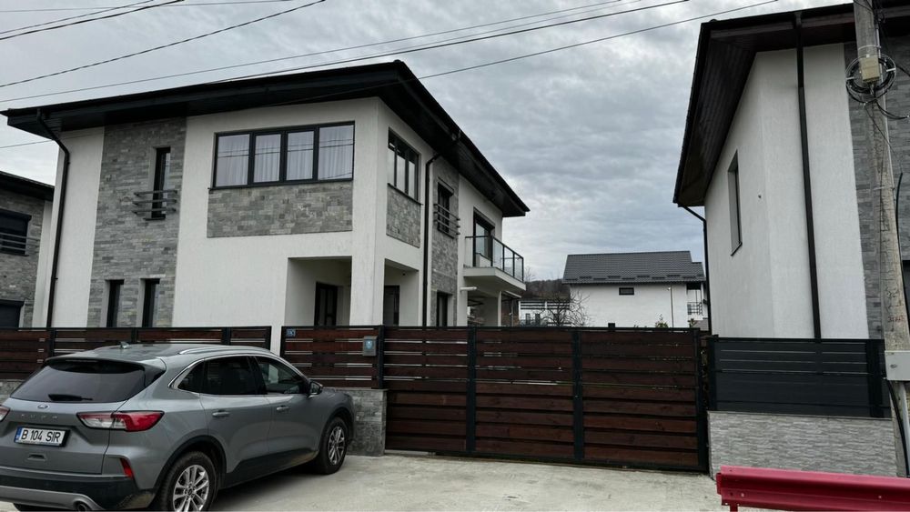 Vand casa Mioveni aleea Poienii/5 min centru