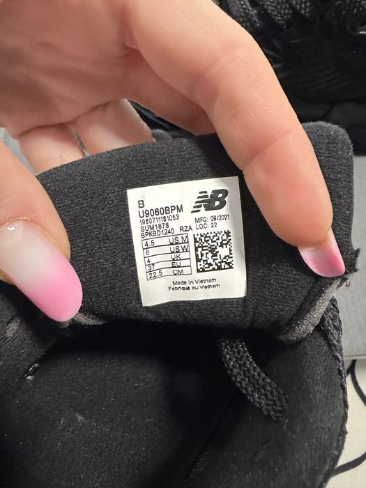 Adidasi New Balance 9060, marimea 37