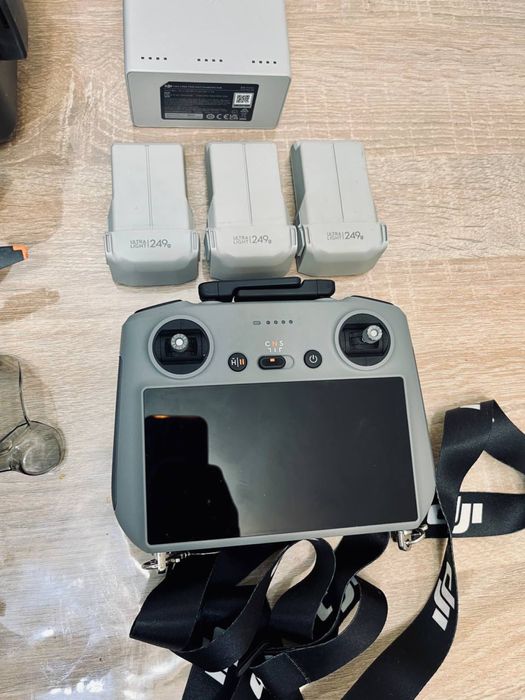 Продам дрон DJI MINI 4 PRO