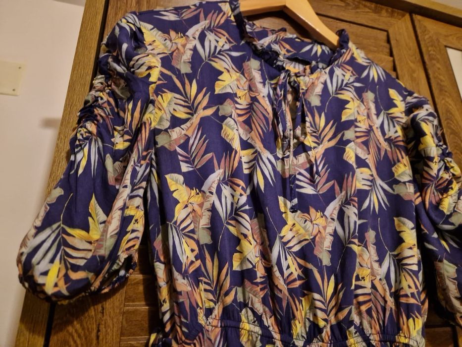 Rochie cu talie elastica si cordon