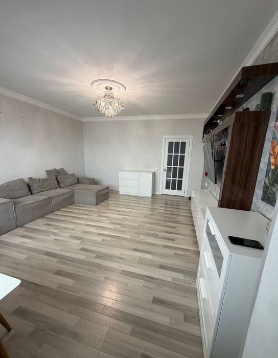 СРОЧНО  Ташсельмаш Ашхабад парк за Капитал Банком 2 комнатная