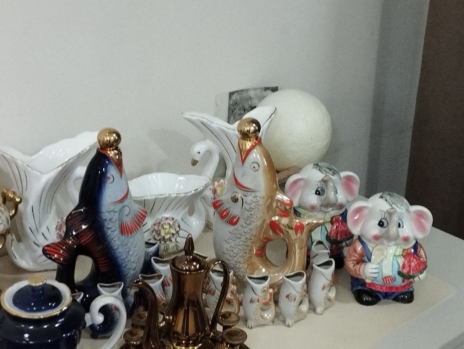 Набор фарфоровой посуды