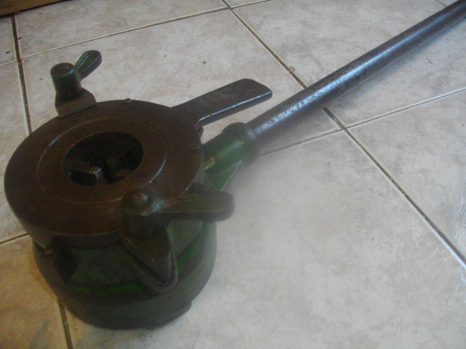 Гилотина Рязане Ламарина Плашка Винторезка Тръби Чук Менгеме Шарнирно