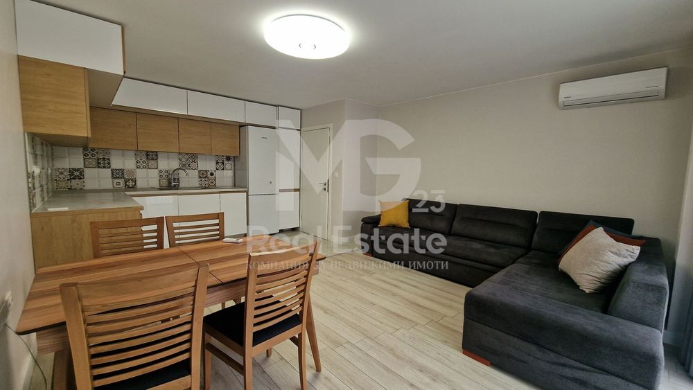 Продава се Двустаен апартамент в Пловдив, Остромила - 92 кв.м за 1506 €/кв.м - Снимка #2