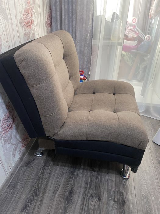 Продается большое кресло