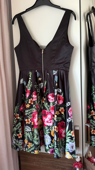 Rochie neagra ocazii