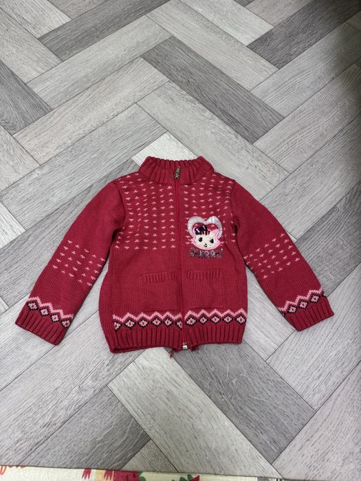 Продам дешево детские вещи