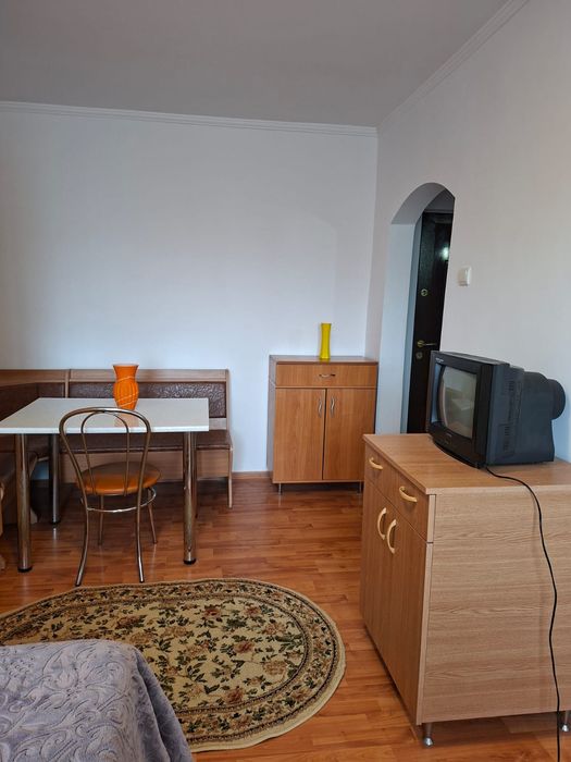 Garsoniera (mobilata, utilata), Zona Bariera , Stare foarte buna !!!