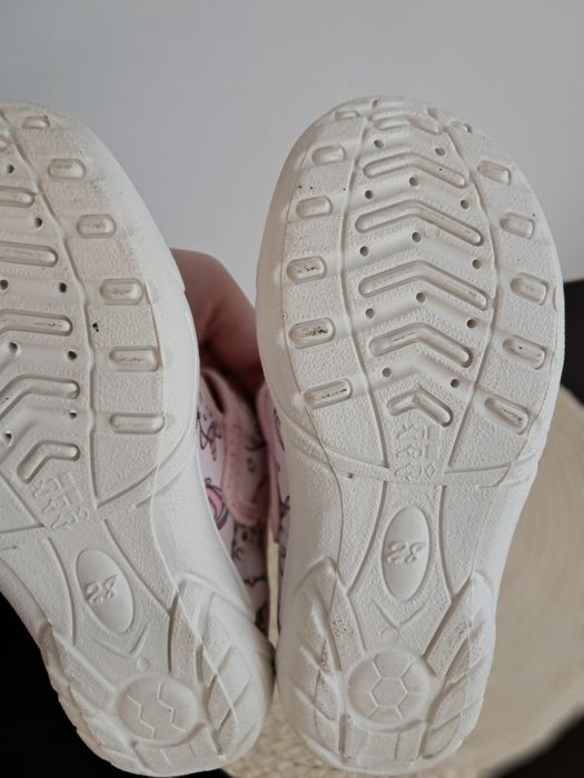 Детски пантофи за момиче номер 28