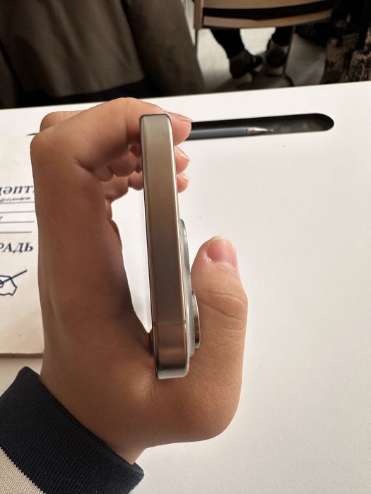 Iphone 15 pro 256gb titanium color