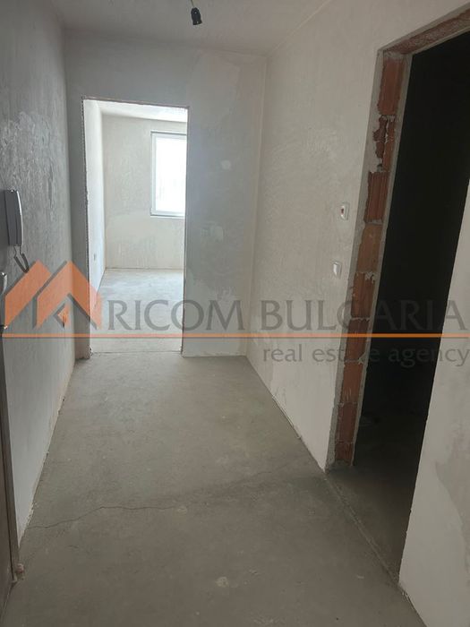 Продава се Двустаен апартамент в Варна, Възраждане 1 - 77 кв.м за 1739 €/кв.м - Снимка #9