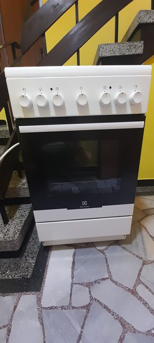 Печка с котлони и фурна