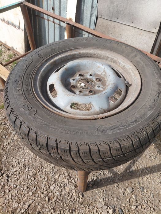 Продам резину с диском на 13