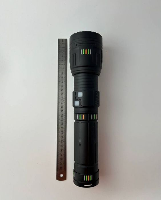 Супермощный фонарь прожектор