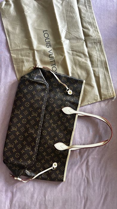 Louis vuitton чанта