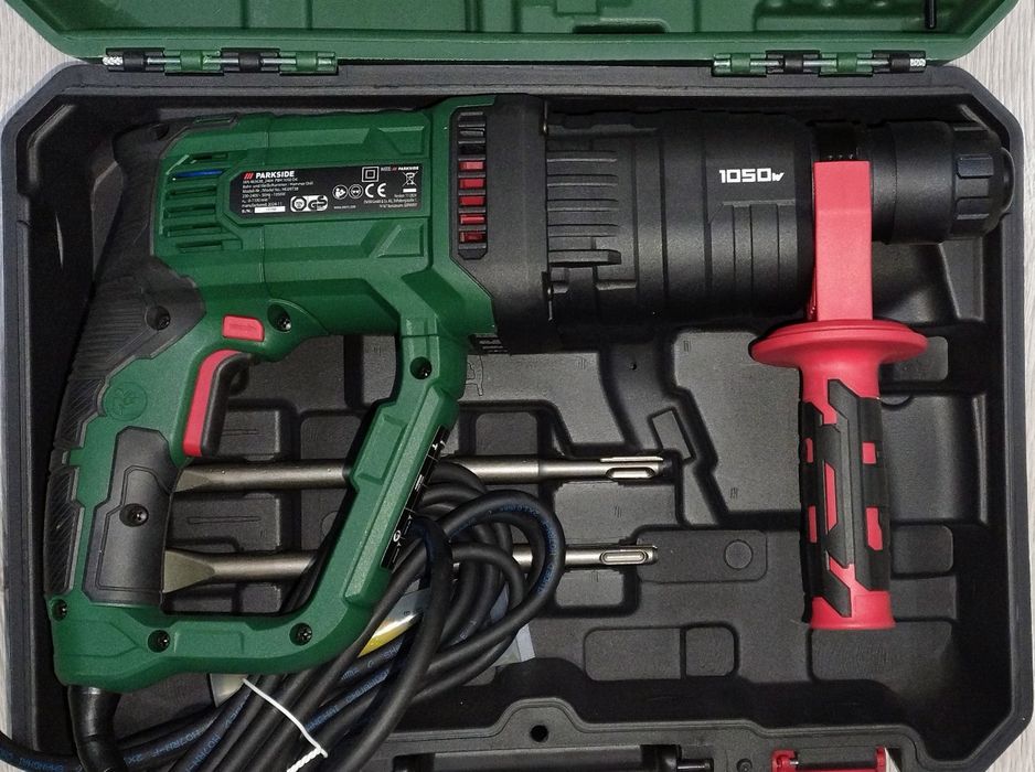 Ciocan rotopercutor PBH 1050 W D4, 3 Jouli, 5300 min, Nou!