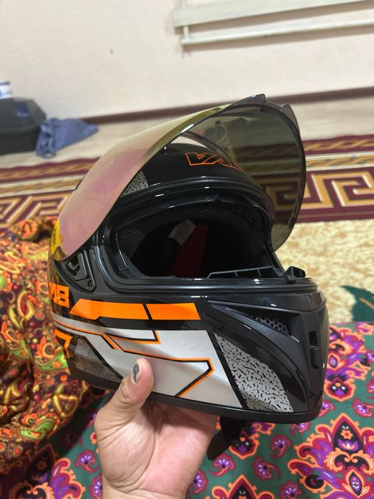 Moto shlem holati yangi
