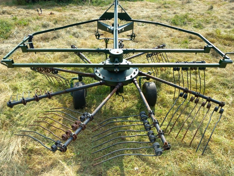 Сеносъбирачка DEUTZ FAHR