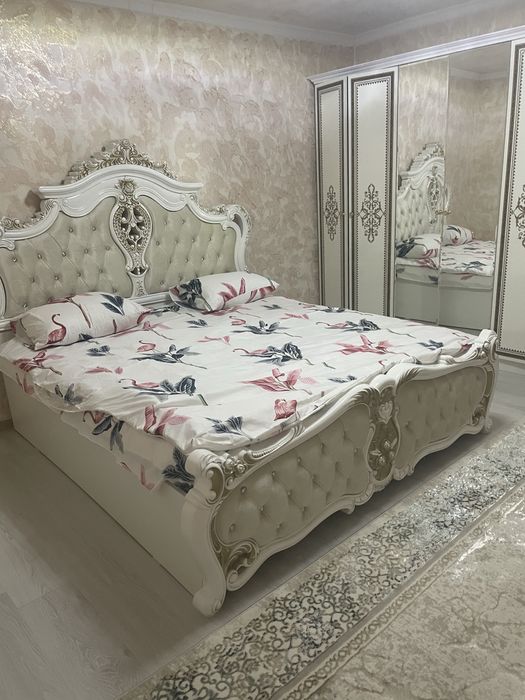 Спальный гарнитур