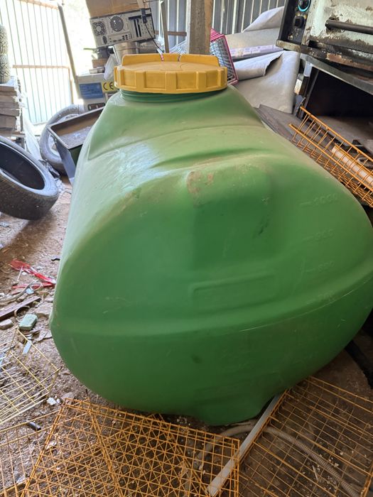 Продам бак для воды 1000л