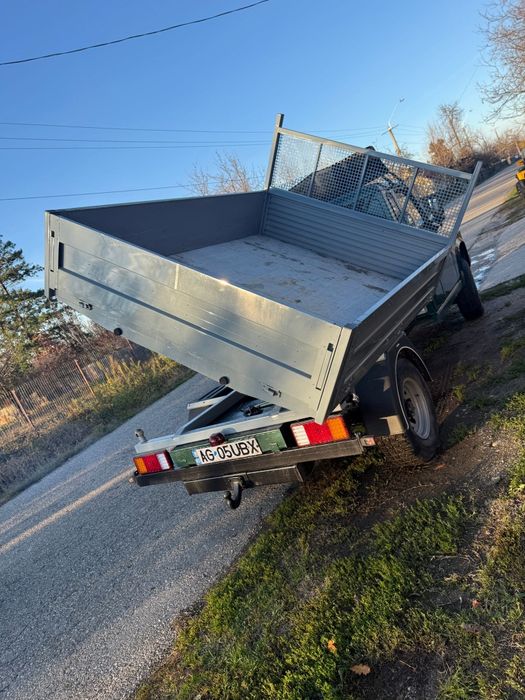 ARO 320 camionetă basculabila trilateral