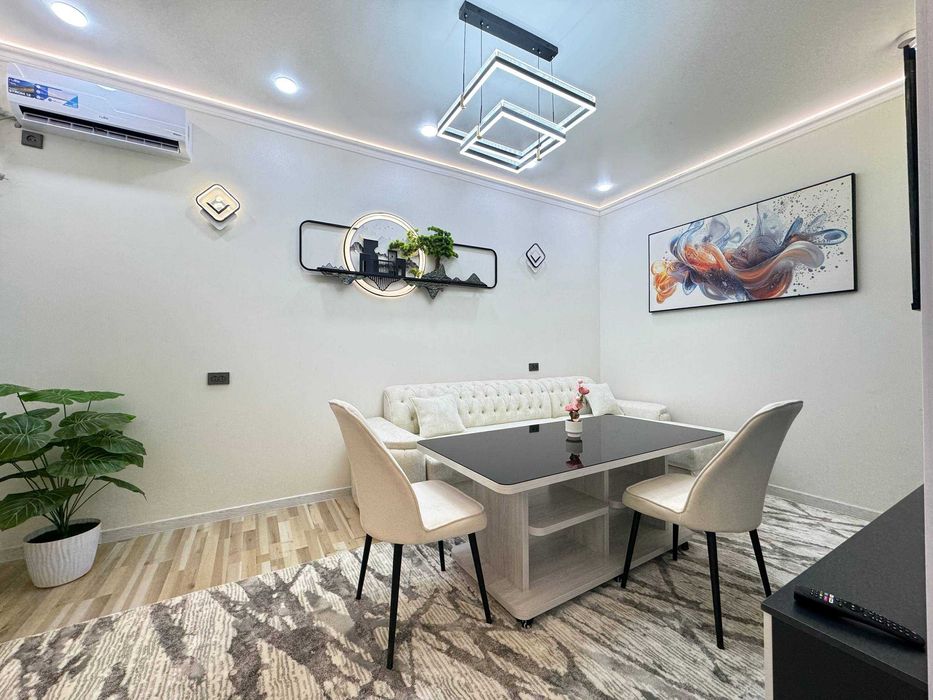 СРОЧНАЯ Продажа Шикарной квартиры  Новостройке на Чиланзаре А-03