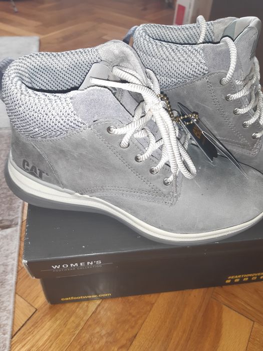 Дамски /детски обувки САТ, номер 36 - нови