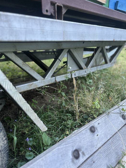 remorca pavilion apicola