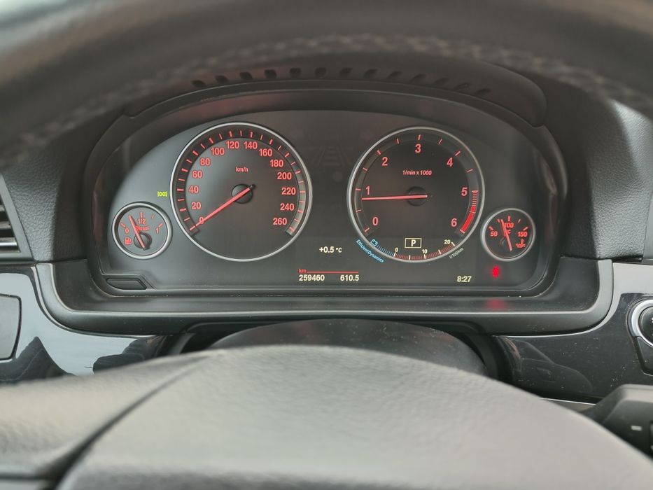 Vând BMW F10 - 2015/ 2.0 Diesel Xdrive 

P