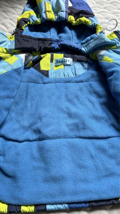 Продам детские куртки