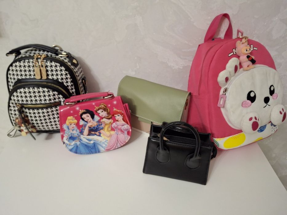 Продам сумки детские цены разные