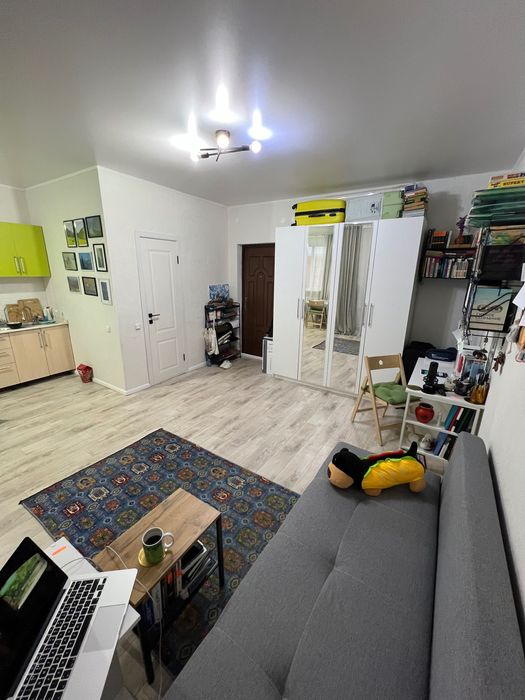 Продам квартиру студию срочно