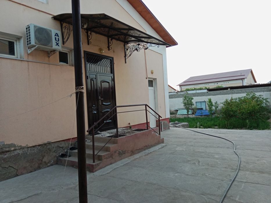 6 sotix 4 xonali uy sotiladi