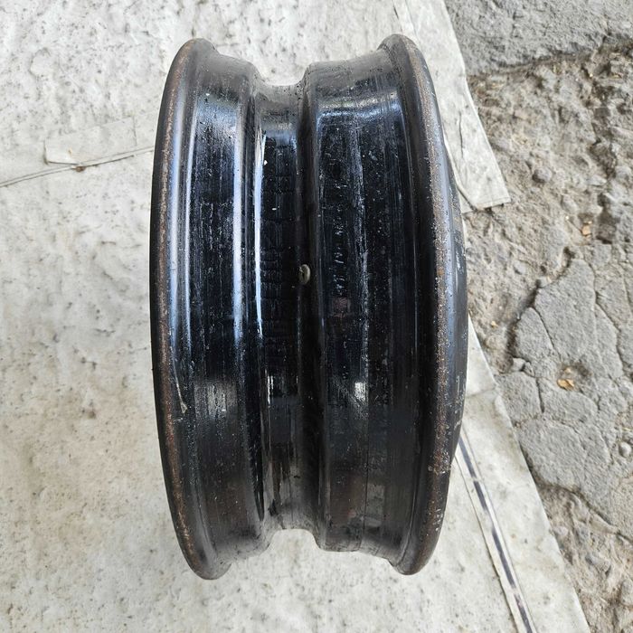 1 тежкотоварна джанта 22.5x6.75 с 10 конусни отвора made in Germany