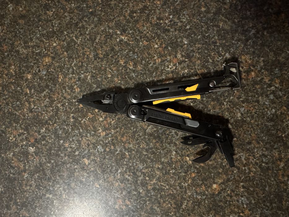 Leatherman Signal unealta multifunctionala