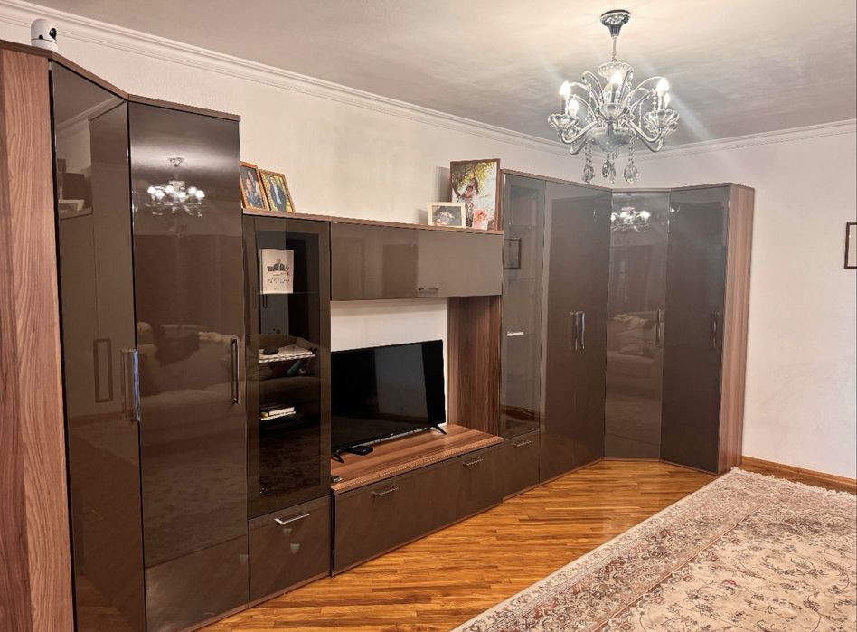 СРОЧНО Продается гостиный комплект выского качества.Китайского премиум