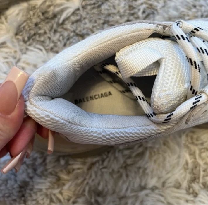 Balenciaga Triple S NOI