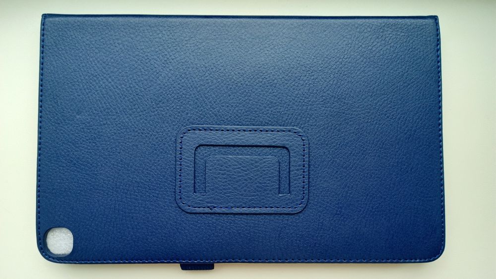 Продам новый чехол на планшет