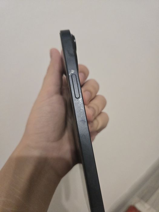 Продаю IPhone 14