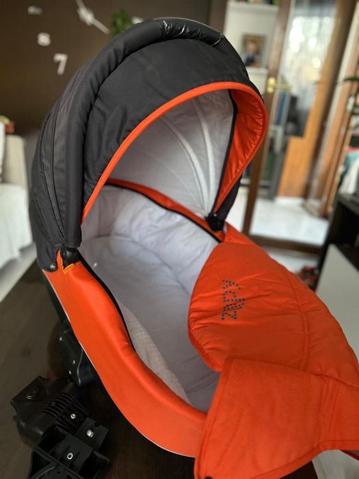 Коляска 3 в 1 Tutis Zippy