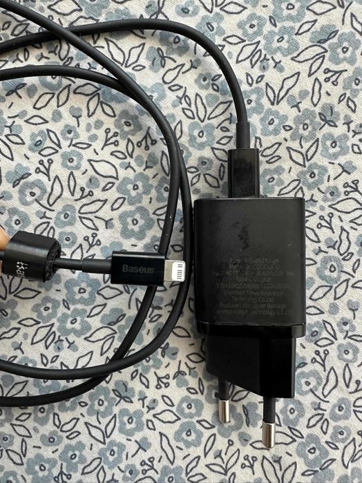 Încărcător complet ORIGINAL APPLE Iphone, 11 12 13 14 pro max, cu încărcare rapidă adaptor 20W+cablu mufă USB-C la Lightning OFERTĂ