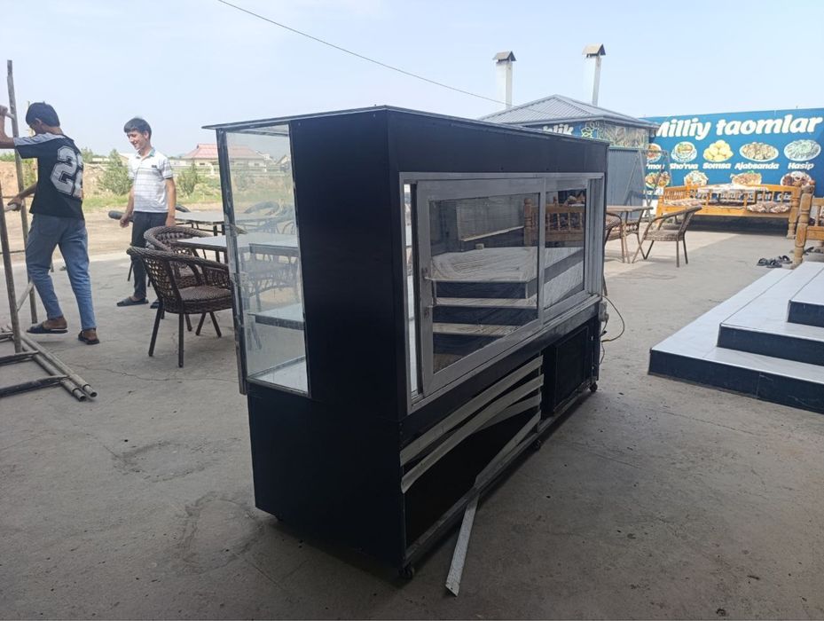 Холодилник сотилади