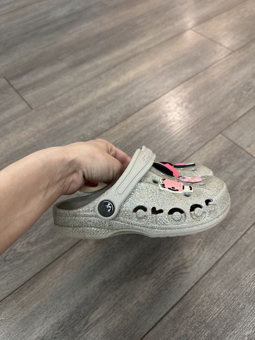 Детские кроксы.