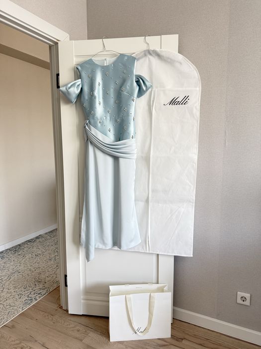 Продам платье от казахстанского бренда Malli
