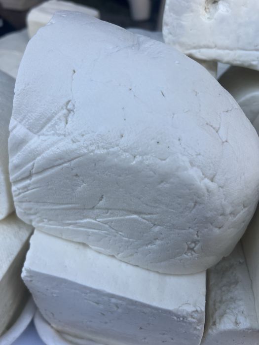 Telemea de vaca casa