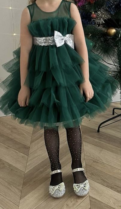 Платья на девочку 5-6 лет