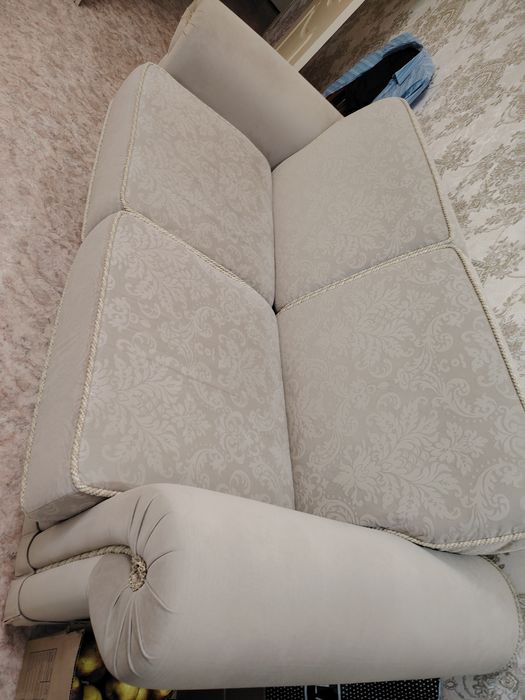 Продаётся диван...