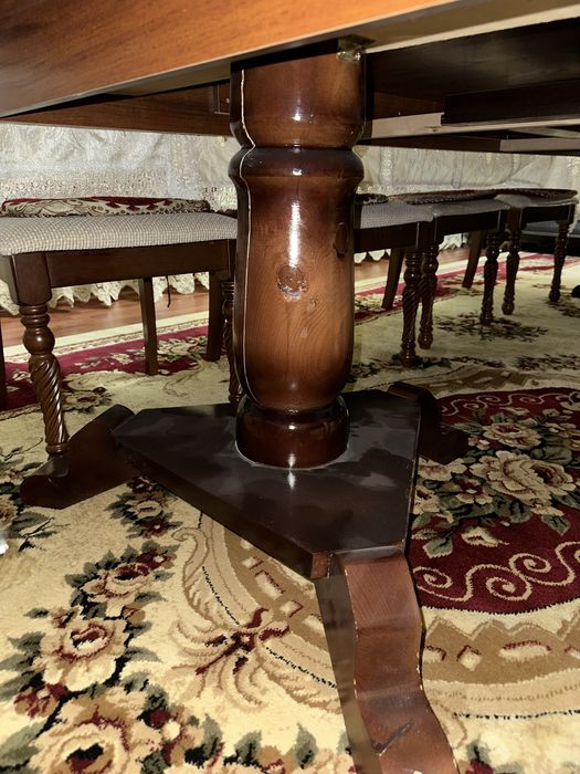 Продам большой стол