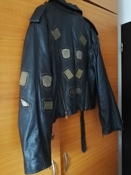 Jachetă piele tip biker, model deosebit